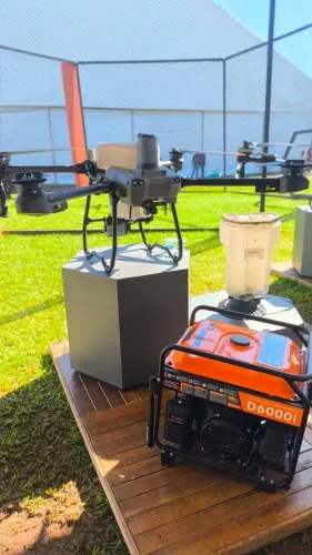 Drone Agrícola DJI Agras ou XAG