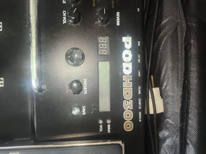 Pedaleira POD 300