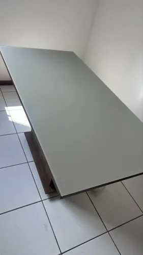 Mesa com tampo de vidro 6 lugares