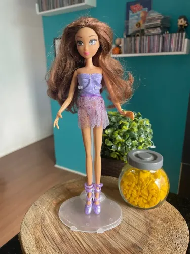 Boneca Violetta V-friends Usada