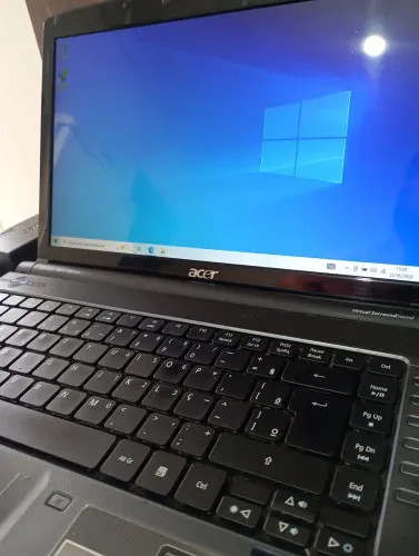 Acer barato formatado windows 10 bateria segurando um pouco só pega e usar leia abaixo