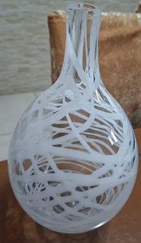 PRA SAIR HOJE: elegante vaso decorativo