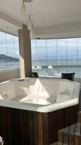 COBERTURA VISTA MAR MOBILIADA NO GRAVATÁ 3suítes, 1 master, jacuzzi, banheira, venha ver