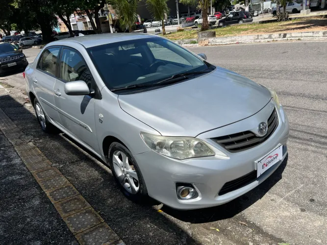 Toyota Corolla GLI 1.8 Flex 16V Aut. 2013