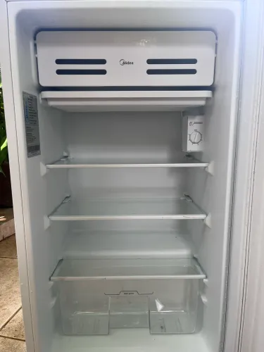 frigobar midea 93L