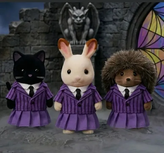 Roupinha Wandinha Sylvanian Families 