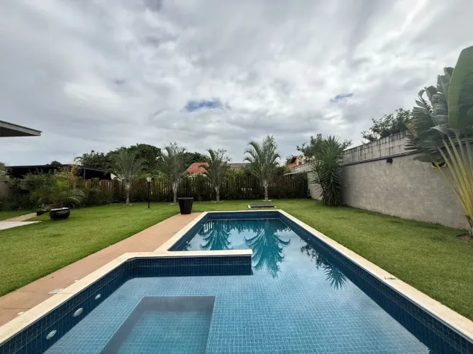 Casa com 4 quartos, 373 m² - venda por R$ 3.500.000 ou aluguel por R$ 15.900/mês - Estânci