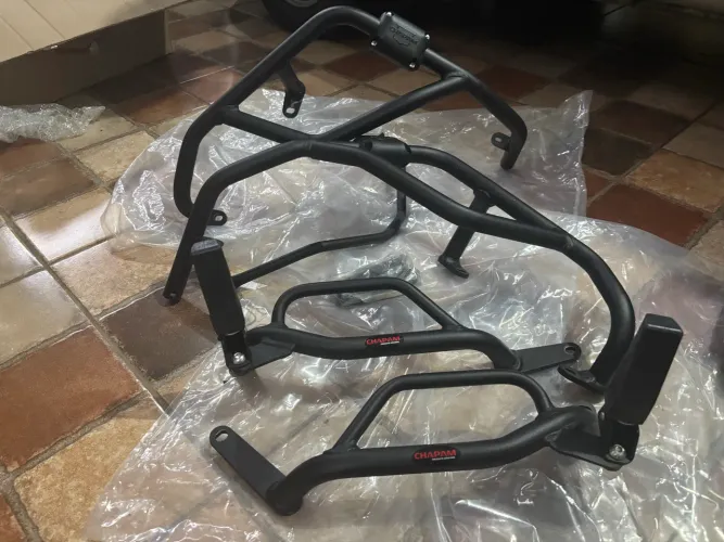 Protetor Motor Carenagem com pedaleira V Strom 800DE Chapam