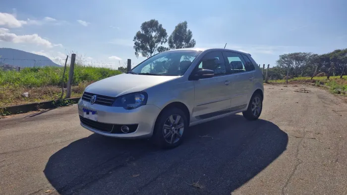 Volkswagen Polo Sportline 1.6 MI Total Flex 8V 5P 2013