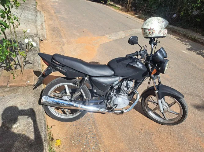Vendo moto titan ks150 2008