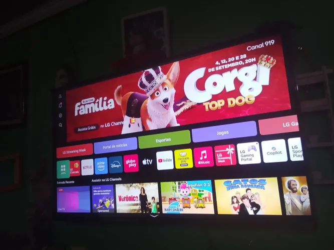 Vendo TV de 43 polegadas smart 4K