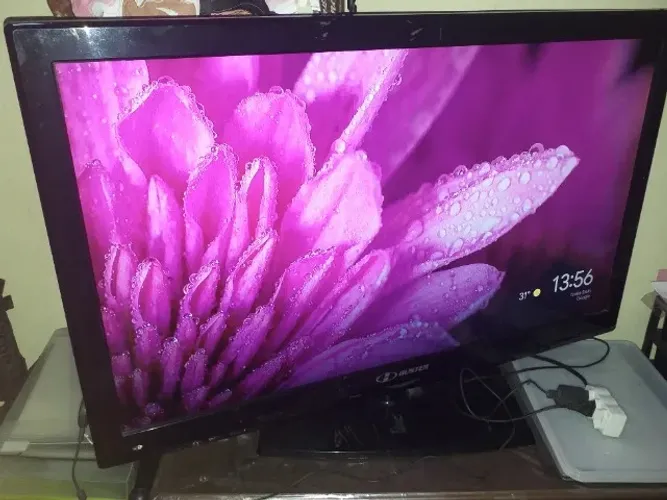 TELEVISOR  H- BUSTER COM 42 POLEGADAS E 240V