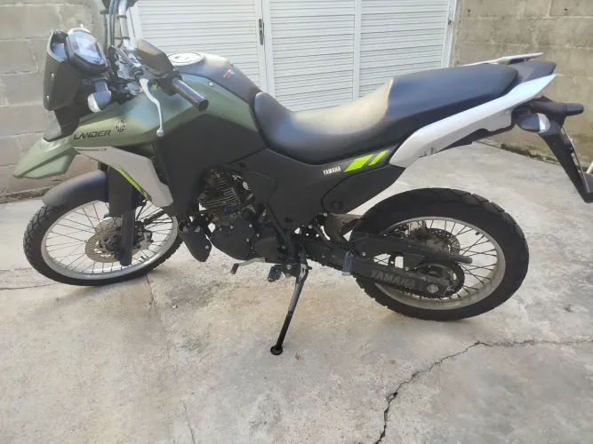 Lander conected