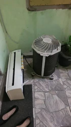 Sem detalhes muito bem conservado 
