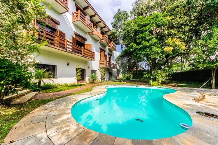 Sobrado com 6 quartos à venda ou para locação em Jardim guedala - SP