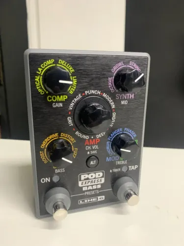Pedaleira Pod Express Bass Line 6