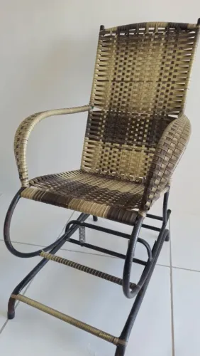 Cadeira de Balanco com Duas Molas- Sala Quarto Varanda