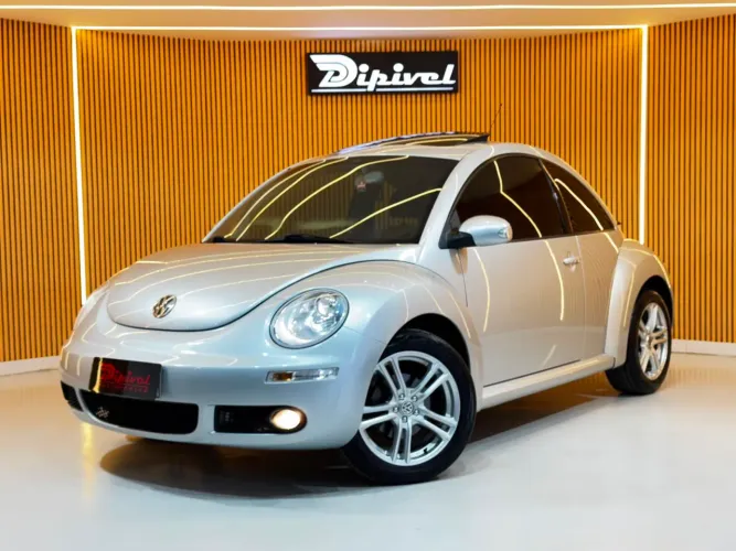 Volkswagen New Beetle 2.0 MI Mec./aut. 2010