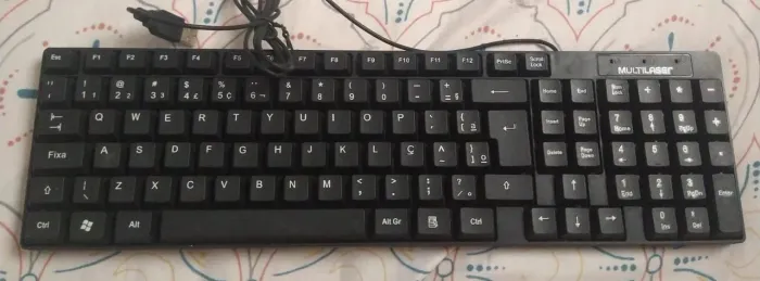 Teclado Multilaser com Fio Preto