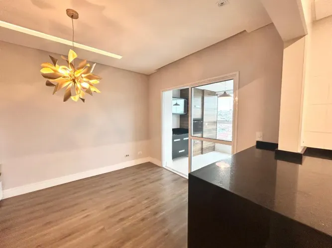 Imóvel para venda possui 93 metros quadrados com 3 quartos em Centro - Jacareí - SP