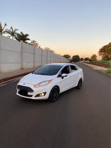 Ford Fiesta Sed. Ti./ti.plus1.6 16V Flex Aut. 2014