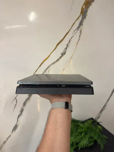 PS4 Slim Edição Limitada