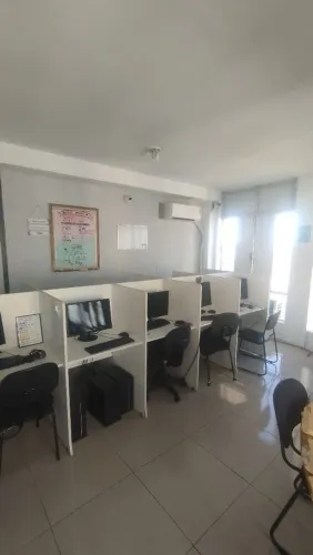 Sala de escultórico de advocacia e Call Center duas Salas 
