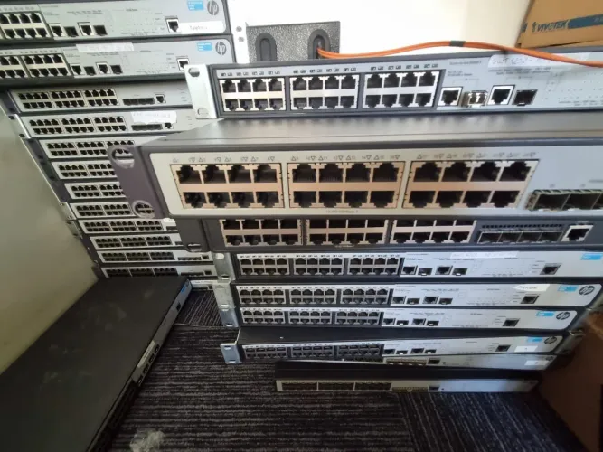 Switche HP GIGA POE USADO