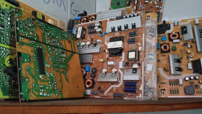 placas de fonte e principal de TVS