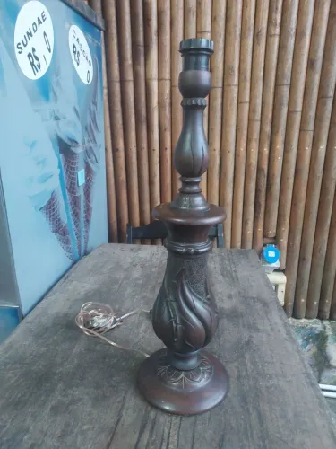 Base de madeira nobre pra abajur..