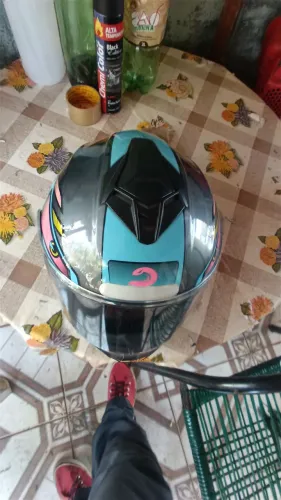 Capacete número 60