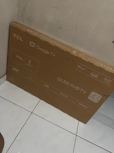 SMART TV TCL DE 43 ZERA