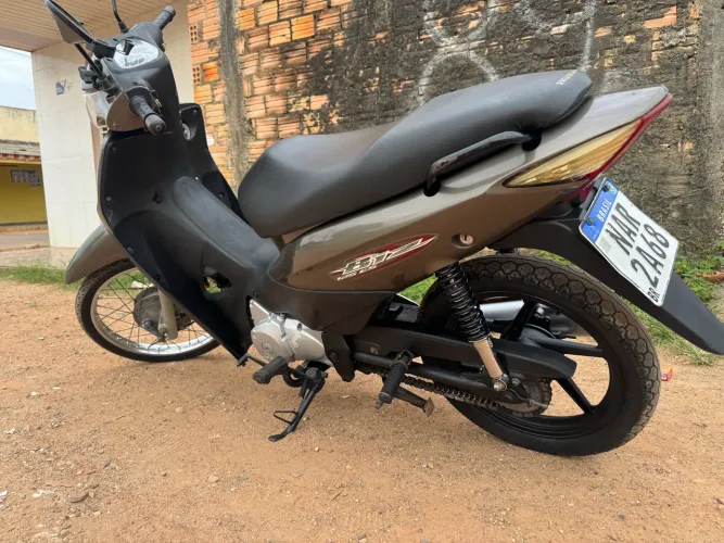 Biz 125 cinza 7.000 em dias