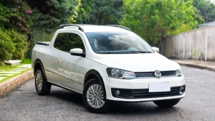 Volkswagen Saveiro Highline 1.6 T. Flex 8V CD 2015
