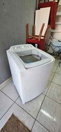 maquina Electrolux faz tudo 12kg funcionando perfeitamente usado marcas de uso (ENTREGO)