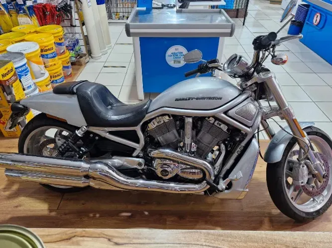Harley-Davidson V-Rod 2012 único dono 7mil km