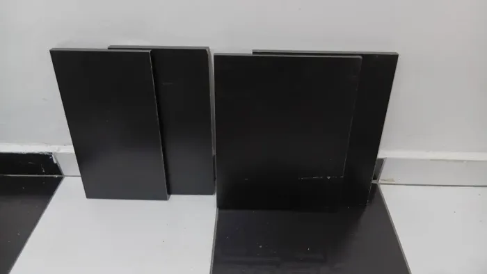 Lote com 4 Prateleiras / Placas de MDF Preto (Sem Furos)