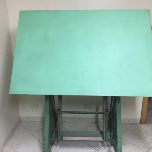 Prancheta de Desenho Archimedes de metal