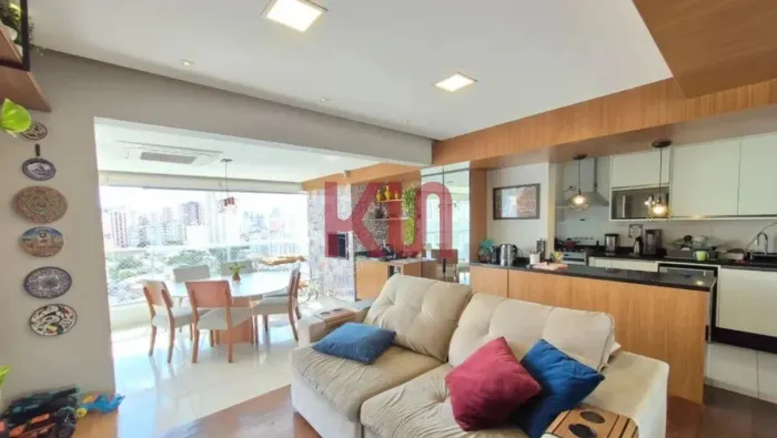 Apartamento à venda em São Paulo - 3 quartos, 1 suíte, 3 banheiros, 2 vagas - Bairro Cambu