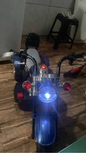 Vendo Mercedes bens brinquedo