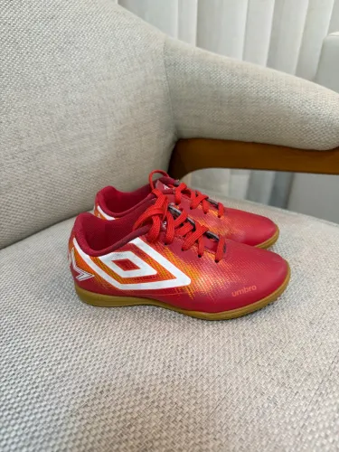 Chuteira Infantil de Futsal Umbro TAM 28