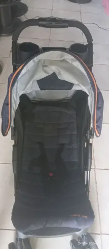Carinho de bebê,cosco