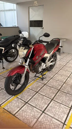 Fazer 250