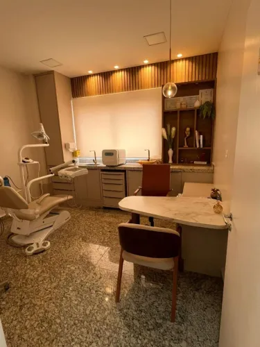 *CLÍNICA ODONTOLÓGICA À VENDA - CENTRO MÉDICO INGÁ | MARINGÁ - PR*