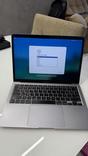 MacBook Air M1 13? | 256GB SSD | 8GB RAM | 