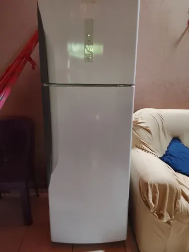 Vendo Geladeira Frost Free
