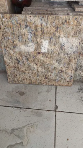 Vendo 6 metros de piso de Granito