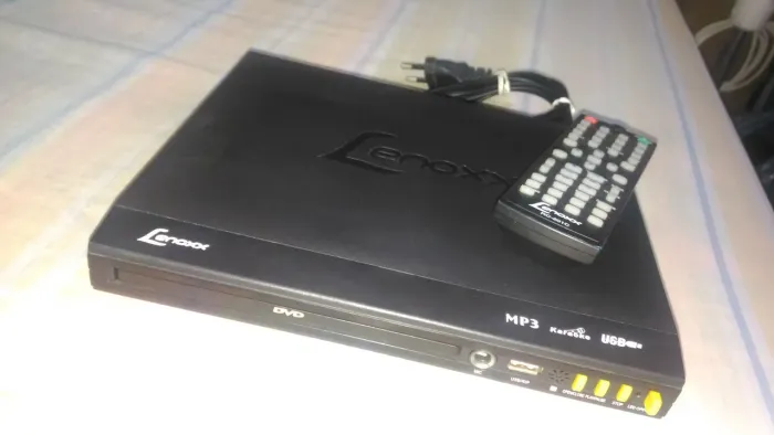 Aparelho DVD Lenoxx 