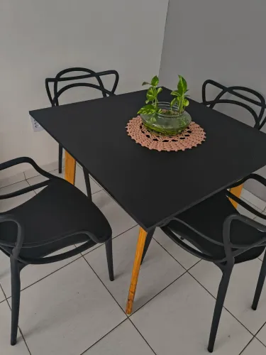 Conjunto mesa com cadeiras