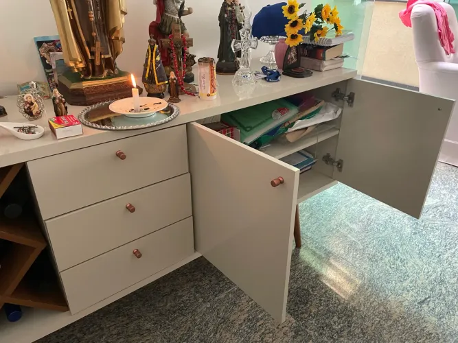 Vende-se aparador novo